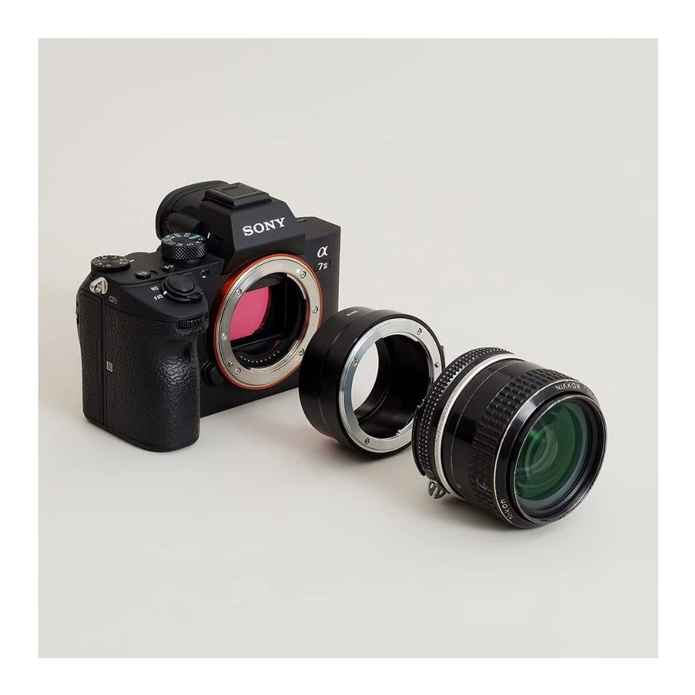 Urth Nikon F Lens Mount to Sony E Camera Mount Hardened Aluminum Manual Adapter (Matte Black)