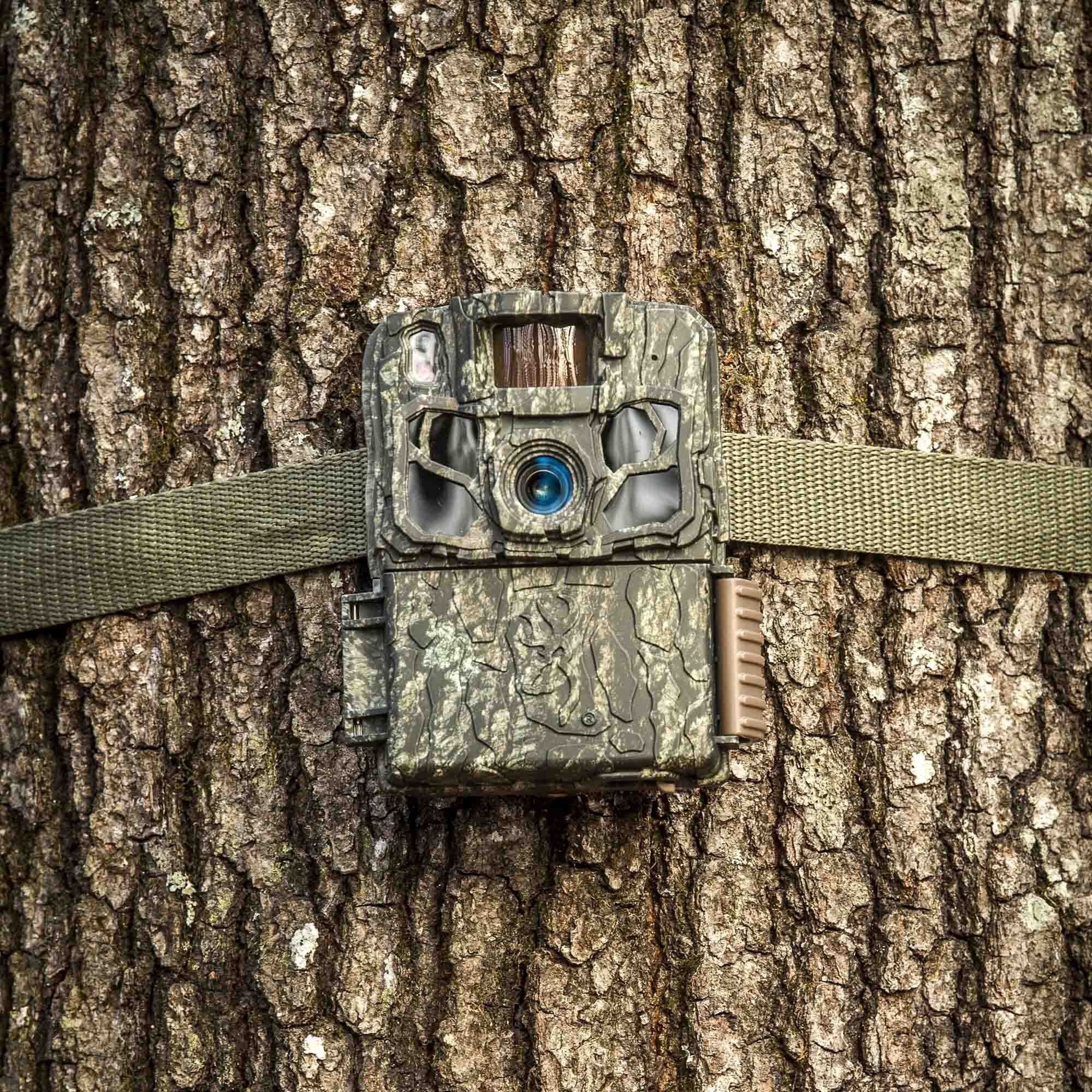 Browning Trail Camera Dark Ops FHDR 40MP Trail Camera (4-Pack) Bundle