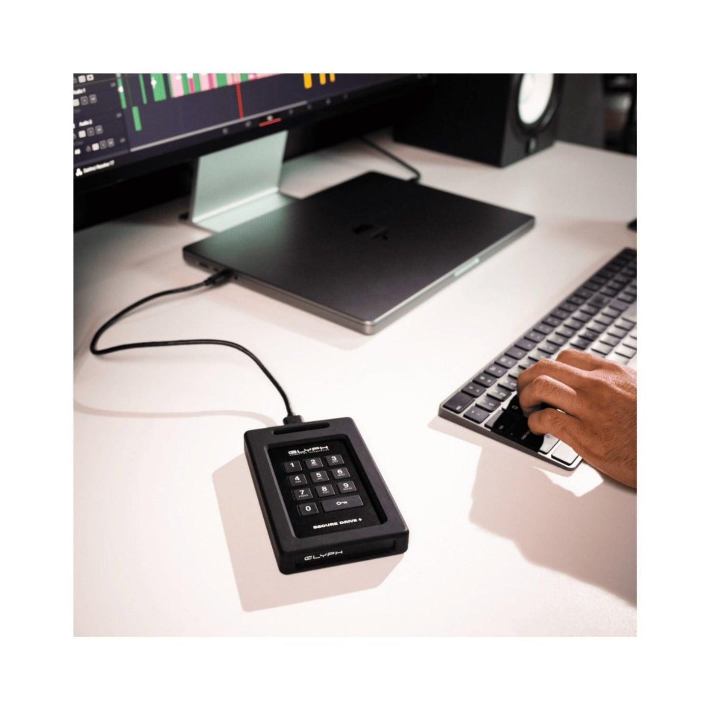 SecureDrive Plus Keypad, Bus-powered, USB-Micro B / USB-C