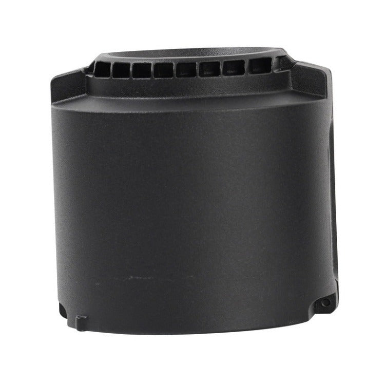 Aputure Amaran Spotlight SE’s Interchangeable and Quick Focus Adjustable 36-Degree Lens