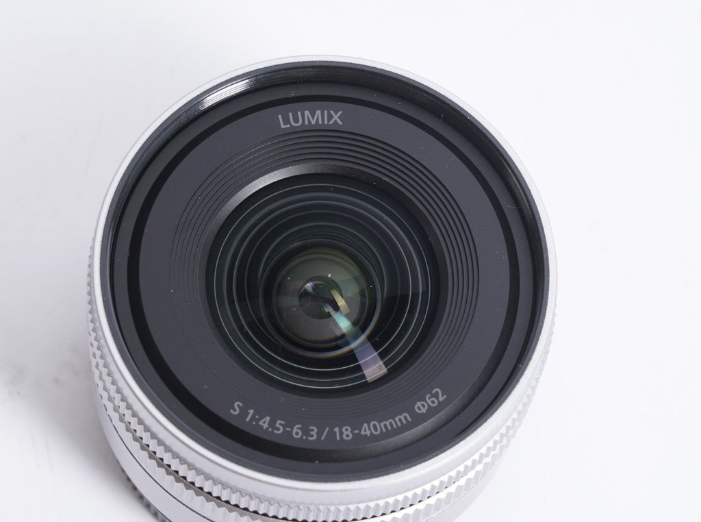 LUMIX S9 S 18-40mm Lens Kit - White and Silver (DC-S9NWA9) (Used)