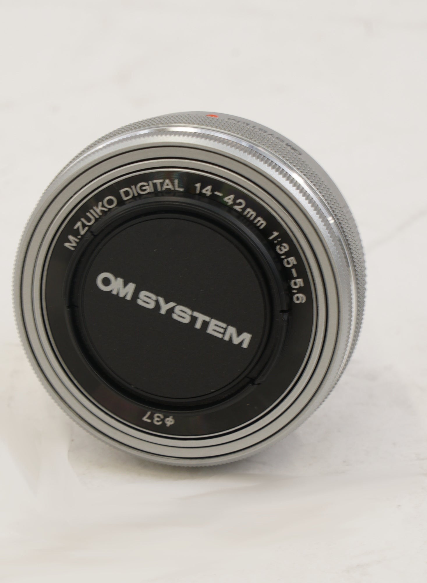 OM SYSTEM M.Zuiko Digital ED 14-42mm f/3.5-5.6 EZ Lens for Micro Four Thirds (Used)