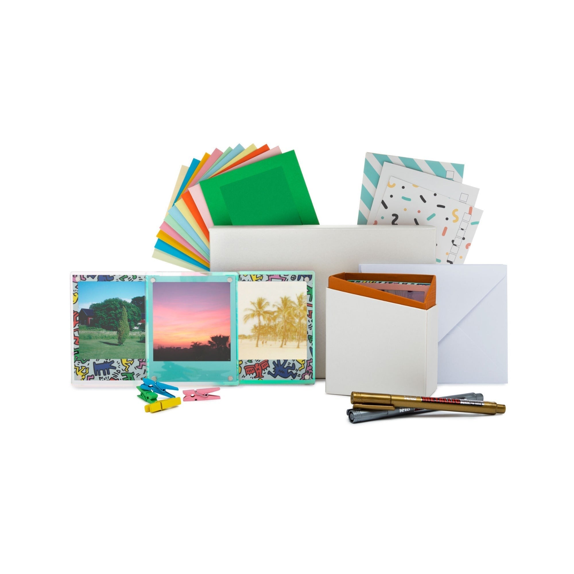 Polaroid Originals Now i-Type Instant Film Camera (Black and White) Bundle
