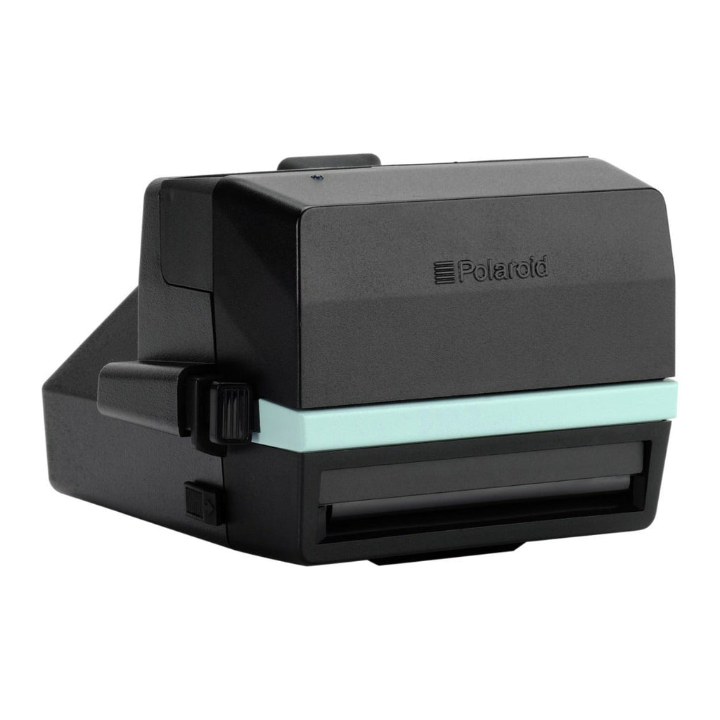 Polaroid 600 Instant Film Camera (Arctic Blue)