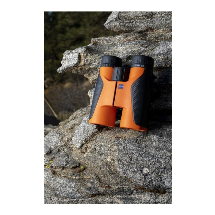 Zeiss 10x42 Terra ED Binoculars (Black/Orange)