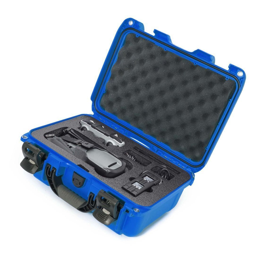 Nanuk 915 Waterproof and Dustproof Hard Case with Insert for DJI Mavic 3 and Mavic 3 Classic (Blue)