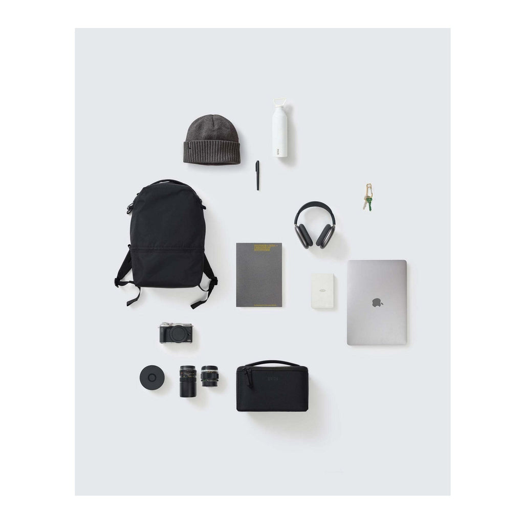 Urth Arkose 20L Modular Lightweight Backpack with 12 Clever Storage Zones(Black)