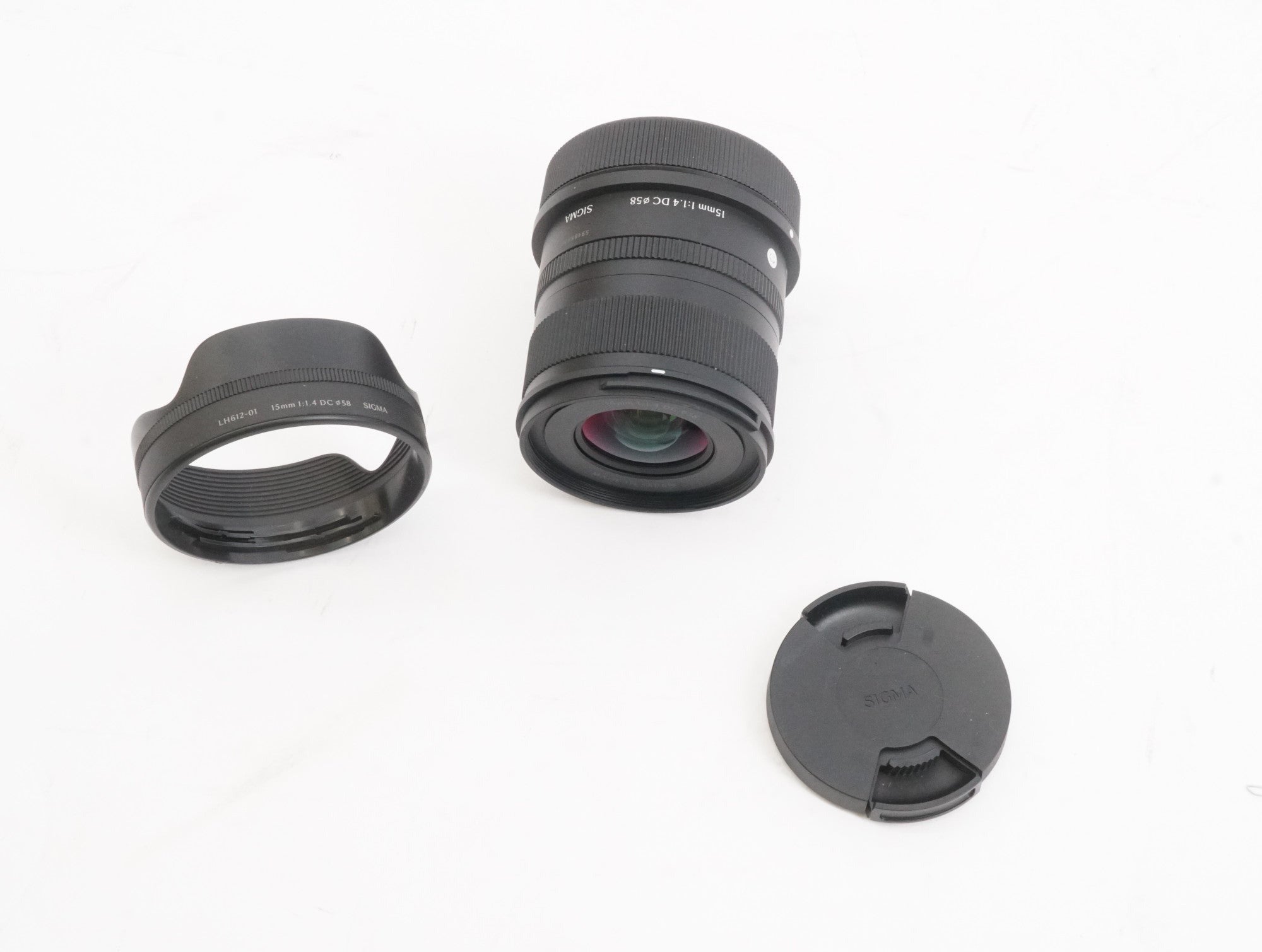 Sigma 15mm F1.4 DC Contemporary Lens for Mirrorless Cameras (Canon RF Mount) (Used)