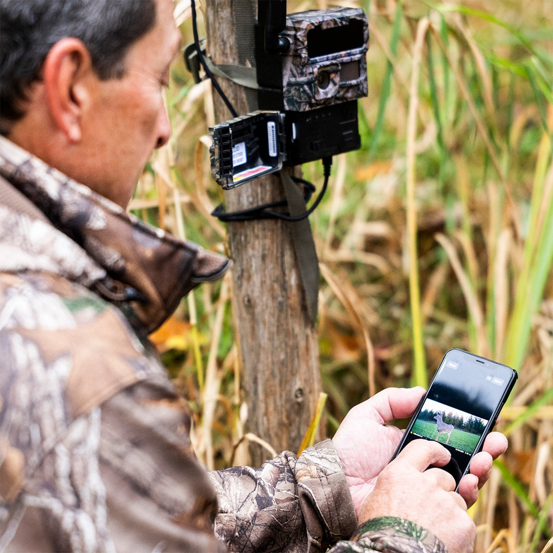 Yellowstone Y2 4G-LTE Trail Camera Bundle with Solar Panel and Accessories
