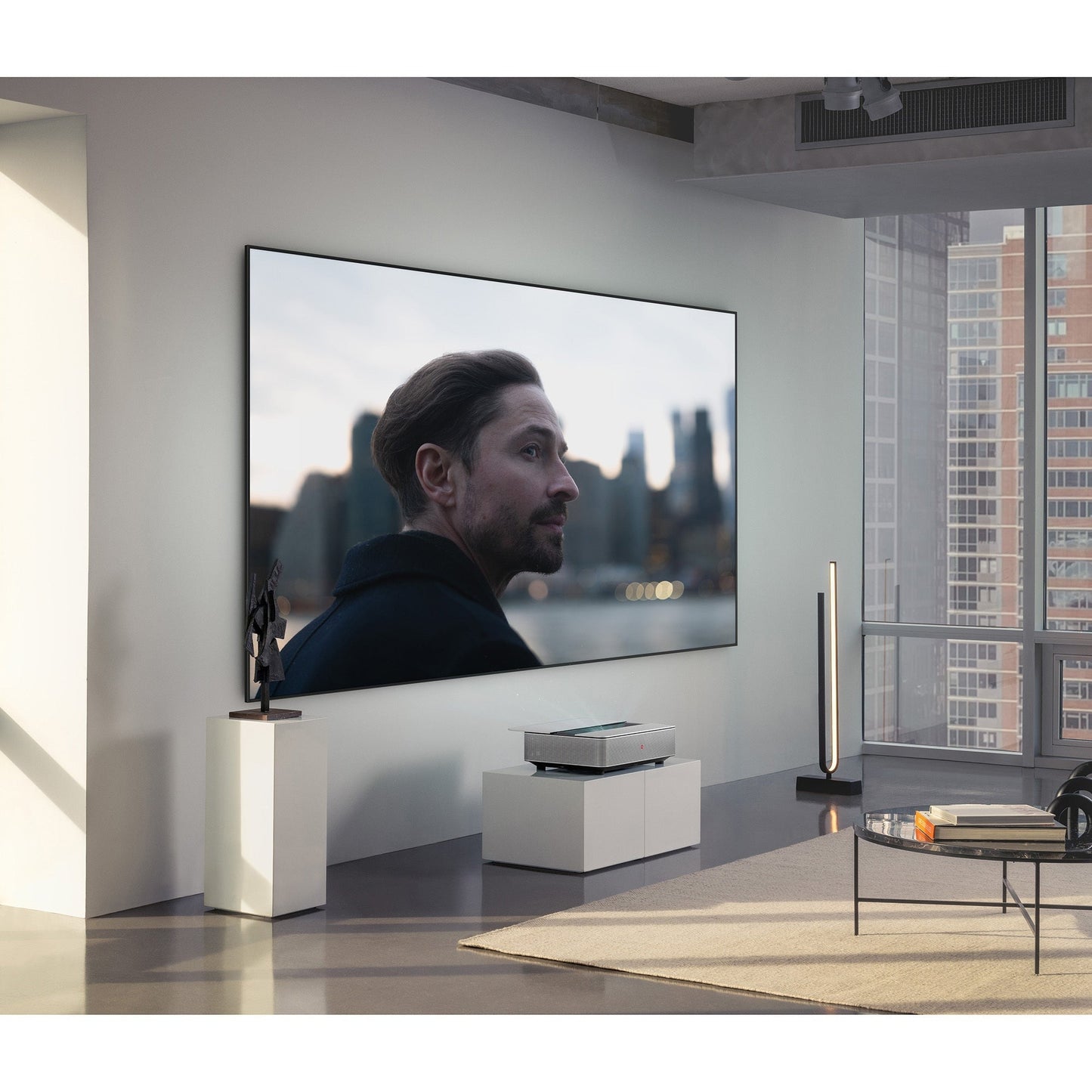 Leica Cine 1 - 120-inch Projector