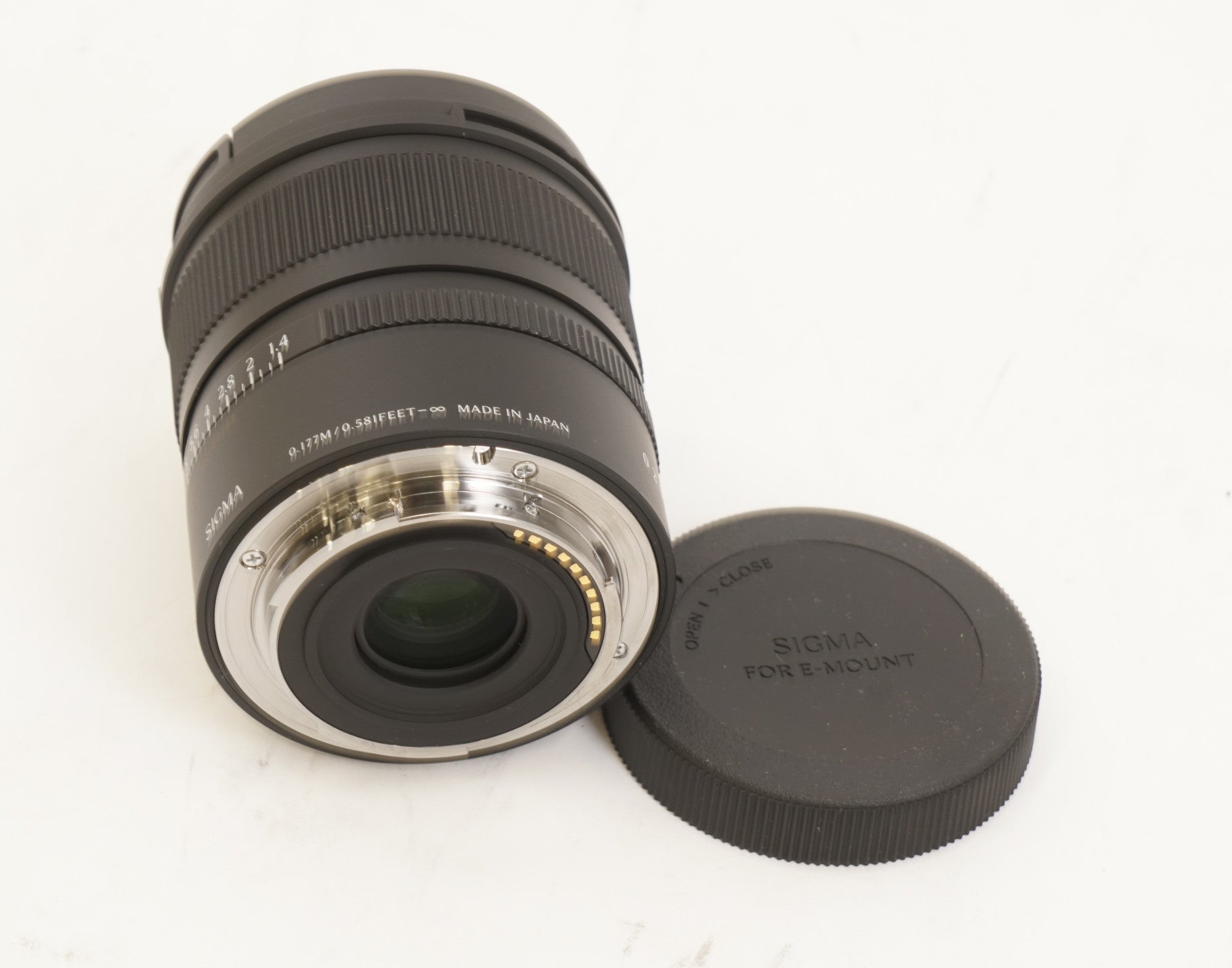 Sigma 15mm F1.4 DC Contemporary Lens for Mirrorless Cameras (Sony E Mount) (Used)