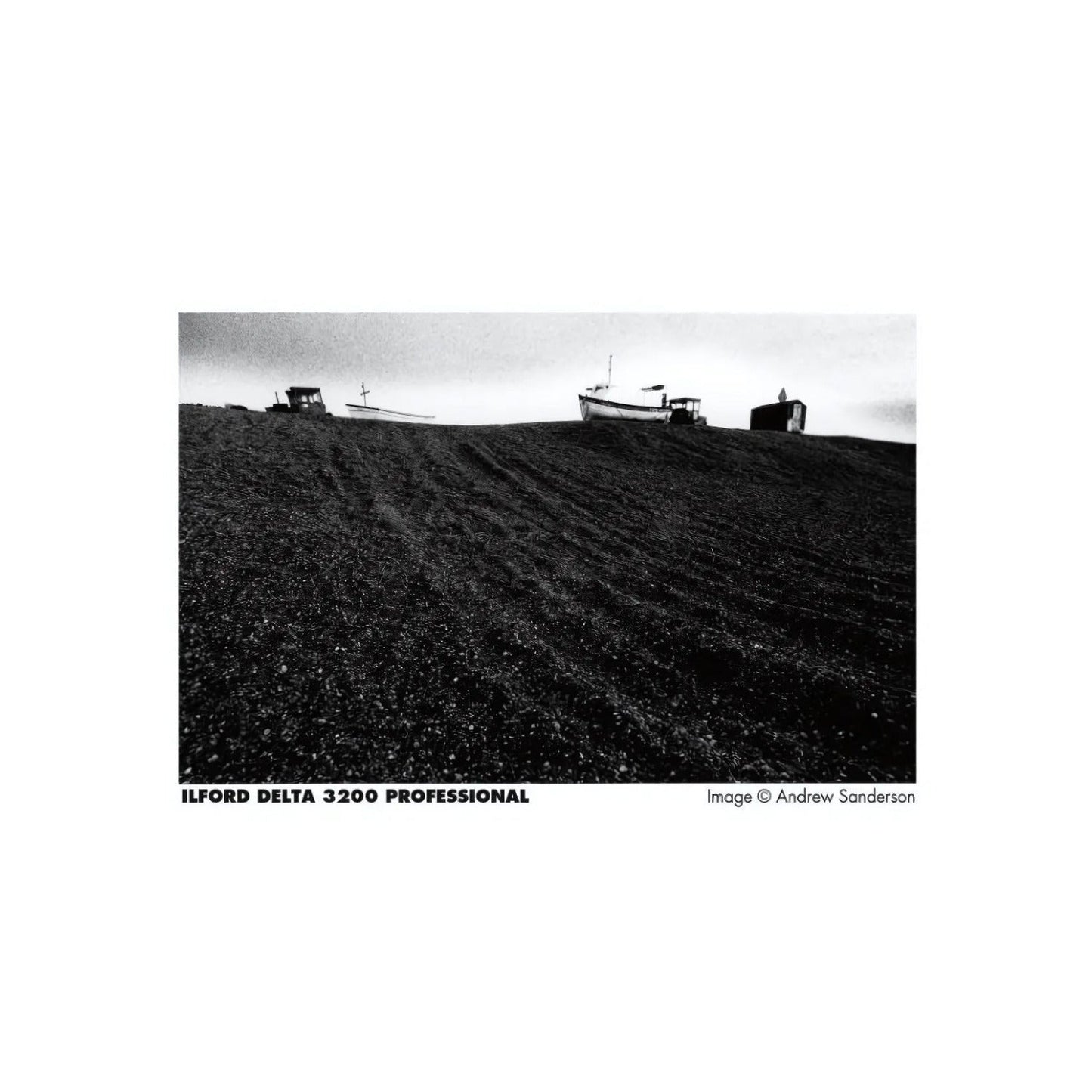 Ilford Delta 3200 Professional Black and White Print Film 35 mm, 36 Exposures (Pack of 10)