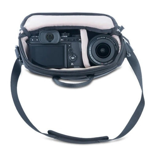 Vanguard VEO GO24M BK Shoulder Bag for Mirrorless/CSC Cameras (Black)