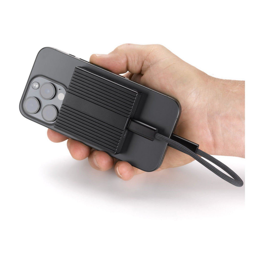 Oyen Digital 2TB Helix Mag40 USB4 External Portable SSD