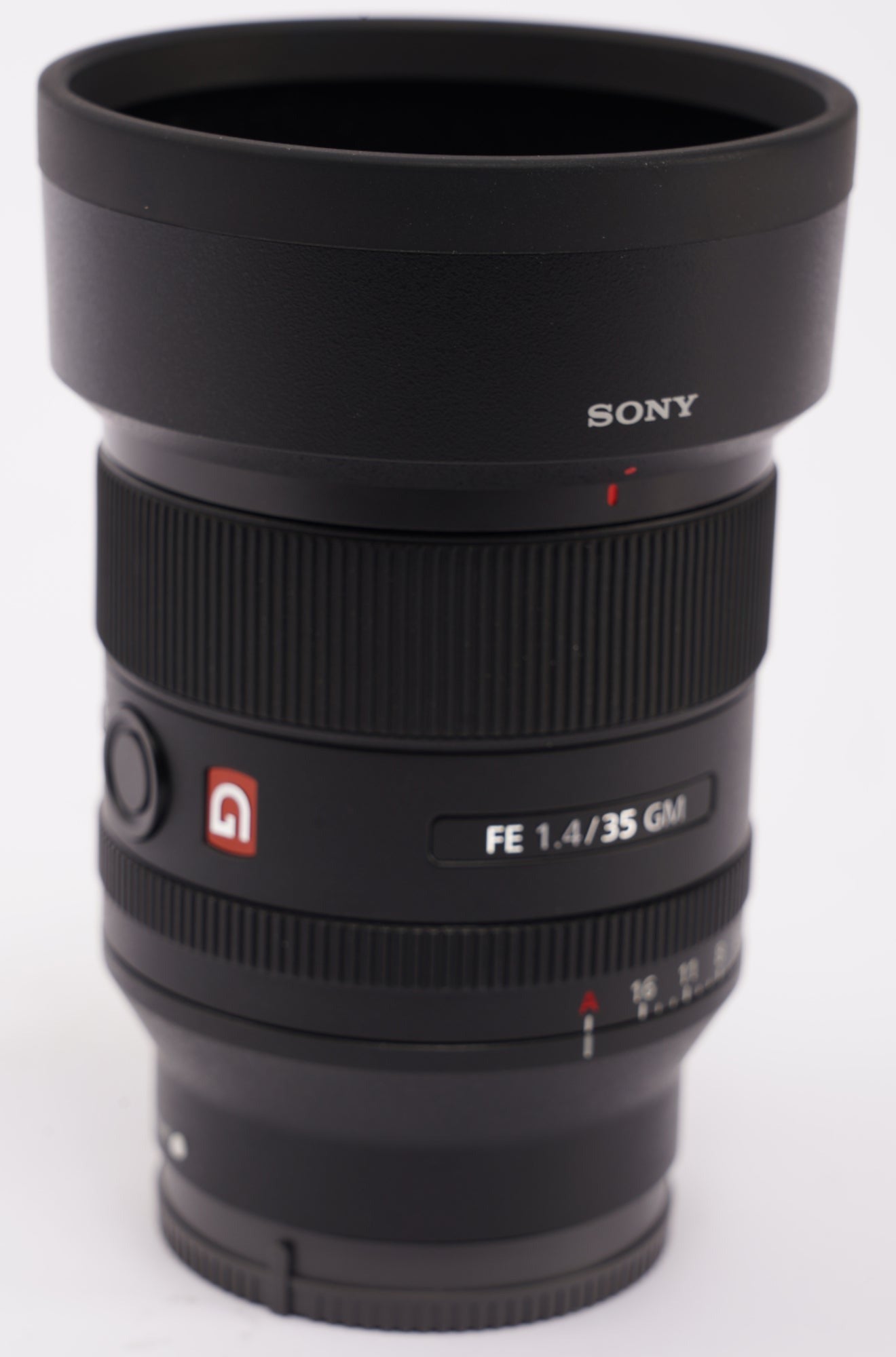 Sony FE 35mm f/1.4 GM Full-Frame Large-Aperture Wide Angle G Master Lens (Open Box)