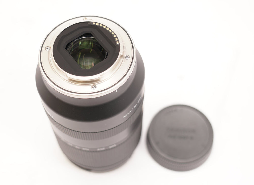 Tamron 18-300mm F/3.5-6.3 Di III-A VC VXD Lens (Sony E-mount) (Used)
