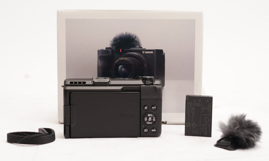 Canon PowerShot V1 Digital Camera (Used)