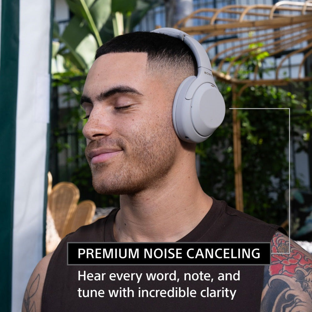 Sony WH 1000XM4 Wireless Noise Canceling Over Ear Black Headphones Bundle